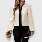 Oelle – Blouse with a Feminine Touch