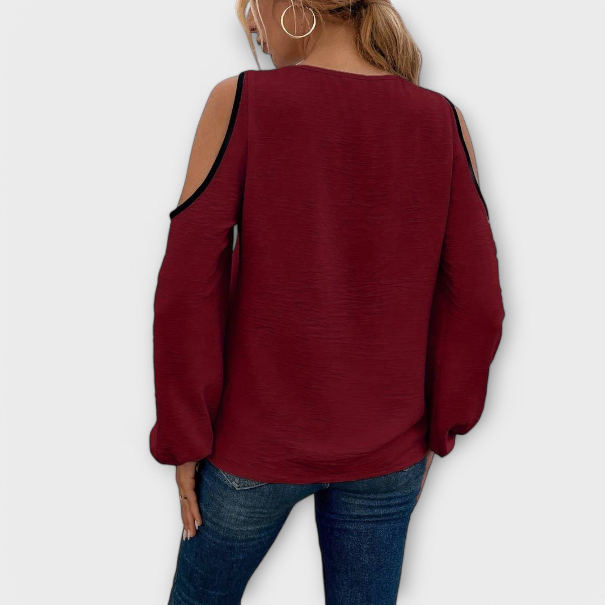 Nayela – Blouse with Square Neckline
