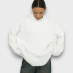Miles – Minimalist Turtleneck Sweater in Off-White