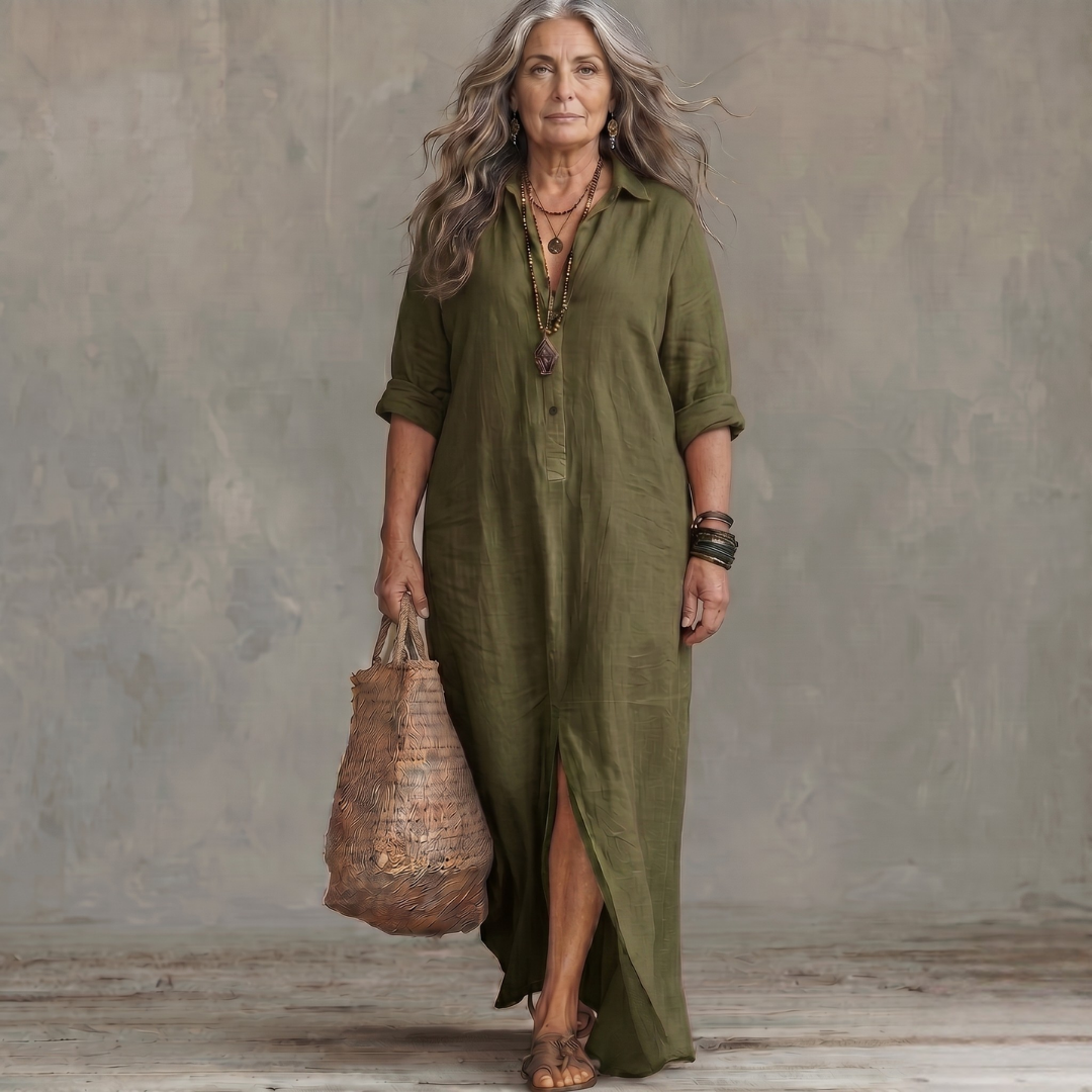 Soline | Relaxed V-Neck Button Maxi Dress