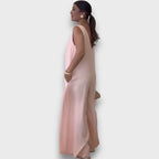 Aubrine – Flowing Jumpsuit with V-Neck