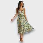 Solianne – Airy Strap Dress with Color Play