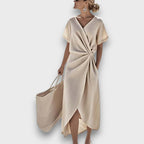 Noraya – Loose-Fitting Wrap Dress