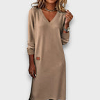 Haylen – Relaxed Knit V-Neck Dress