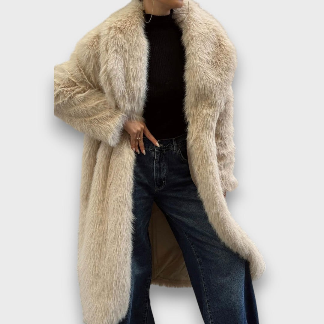 Liviane – Maxi coat with couture flair