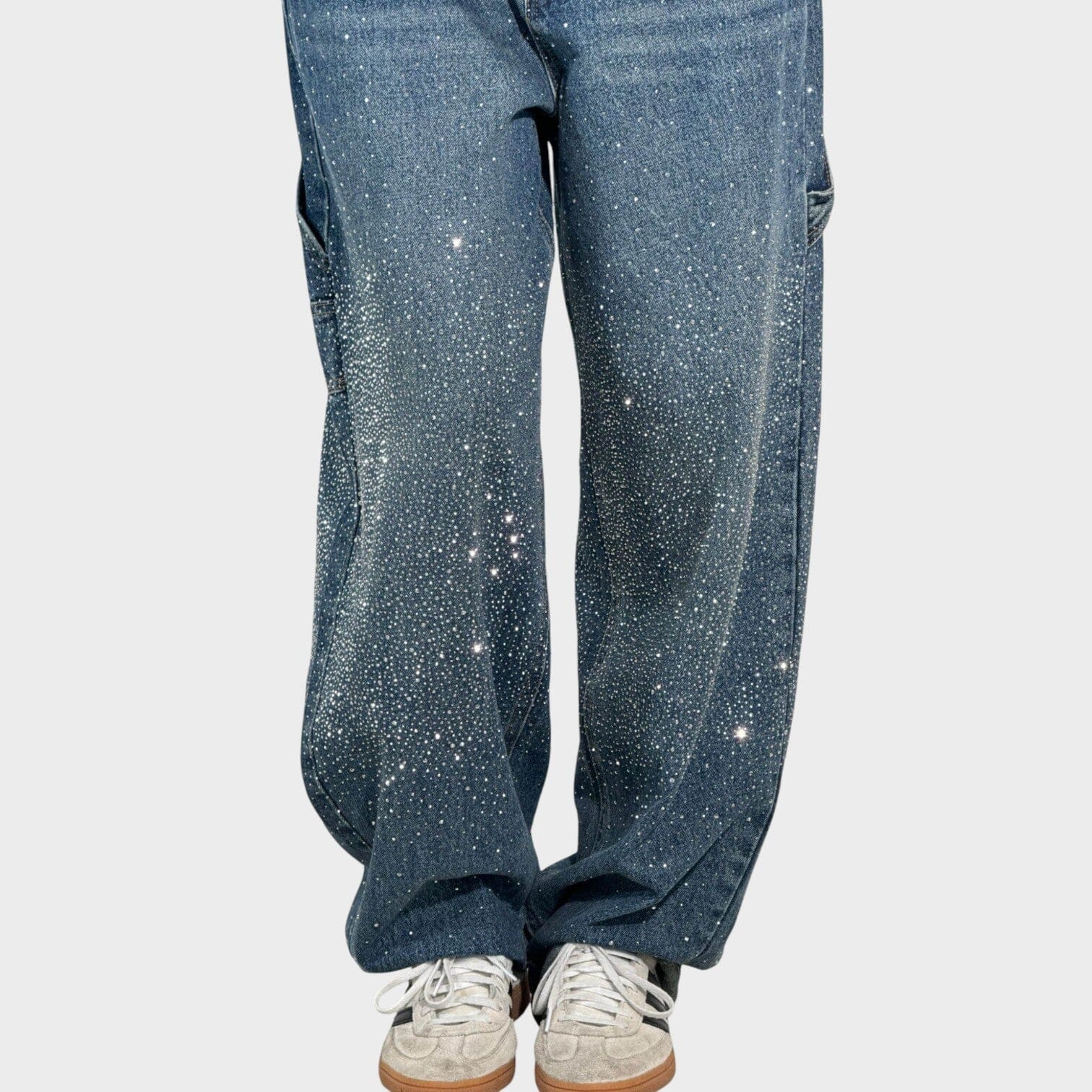 Valerie – Trendy Jeans with Subtle Shimmer