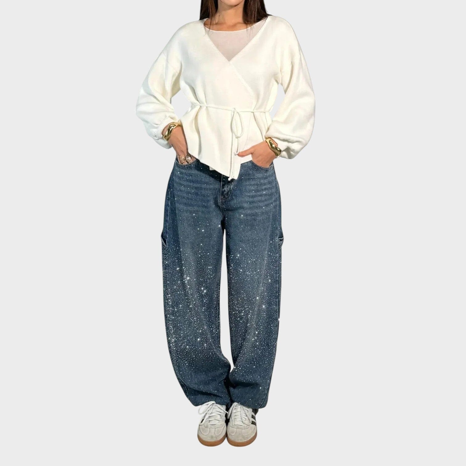 Valerie – Trendy Jeans with Subtle Shimmer